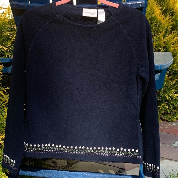 Liz Claiborne Sweaters - Liz Claiborne Long Sleeve Fleece Embroidered/Beaded Flowers at hem EUC VINTAGE